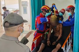 Dinsos Kotim evakuasi ODGJ terlilit kawat