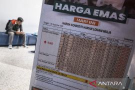Harga emas Antam kini naik tipis Rp1.000 ke angka Rp2,123 juta/gram