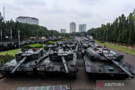 TNI gelar gladi bersih perayaan HUT TNI di Monas awal Oktober