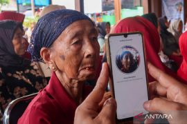 Pemerintah akomodasi konektivitas untuk dukung digitalisasi bansos