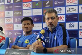 Pelatih Arema mewaspadai kualitas pemain Persib