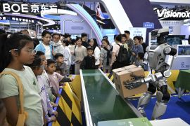 Mengintip deretan robot cerdas di ajang Konvensi Manufaktur Dunia 2025