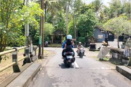 Kebiasaan ini bisa menghemat konsumsi BBM sepeda motor harian