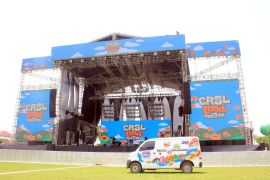 JNE jadi Official Logistics Partner CRSL Land Festival 2025, hadirkan 25 musisi top