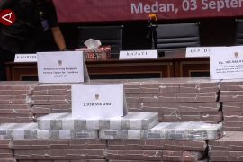 Kejati Sumut terima uang pengganti kasus pembalakan hutan Adelin Lis