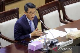 Komisi XI minta Purbaya tak berpolemik dengan Bahlil soal LPG 3 kg