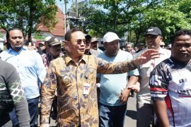 Polisi redam kericuhan yang mewarnai rapat Pansus Hak Angket DPRD Pati