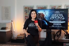 Titi Kamal senang bisa kembali adu akting dengan Darius Sinathrya