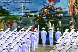 ‎Prabowo minta TNI terus gembleng diri, ikuti perkembangan zaman