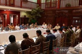 Prabowo perintahkan semua dapur MBG wajib dilengkapi alat sterilisasi