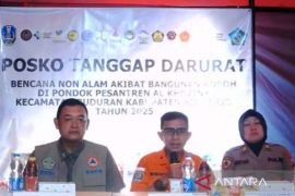 Basarnas evakuasi 54 jenazah korban Al khoziny hingga Senin dini hari