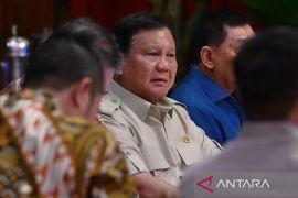 Prabowo perintahkan menko cek bangunan ponpes, perbaiki yang rusak