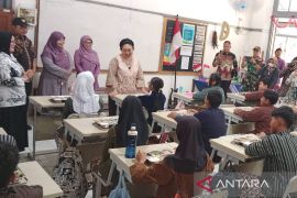 Titiek Soeharto minta setiap SPPG kantongi SLHS jamin keamanan MBG