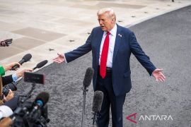 Donald Trump tinggalkan Malaysia Senin pagi