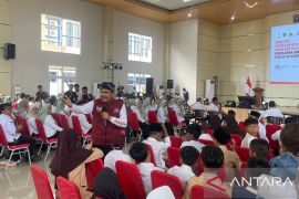 Mensos targetkan 500 ribu keluarga mandiri melalui Sekolah Rakyat
