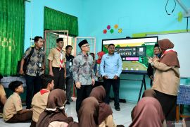 Wamendikdasmen tinjau IFP-revitalisasi sekolah di Majalengka
