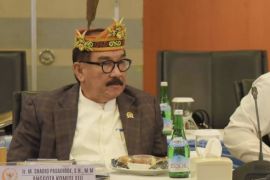 Anggota DPR dorong Ditjen Imigrasi segera benahi sistem SDUWHV