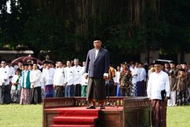 Bupati Sleman minta santri ikut berperan jadi agen perubahan