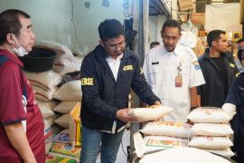 Satgas pangan pastikan harga beras stabil di pasaran Jakarta Utara