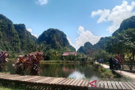 Menemukan hidup di balik karst Rammang-Rammang