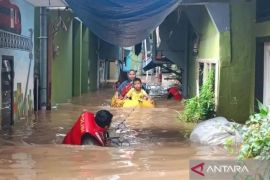 Pemkot Jaktim cek kesiapan posko sosial dan titik pengungsian