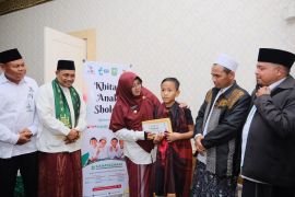 Peringatan Hari Santri, Baznas Siak gelar sunatan massal 100 anak