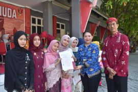 Kemenkum serahkan sertifikat HKI lima karya tari siswa SMPN 1 Palu