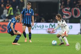 AC Milan gagal geser Napoli usai ditahan imbang Atalanta 1-1