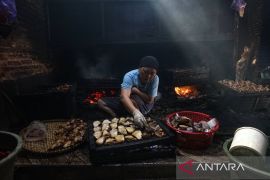 Penyaluran KUR capai Rp220 triliun, serap 11 juta tenaga kerja