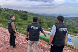 Kemarin, tambang ilegal hutan Sekotong dan insentif guru honorer naik