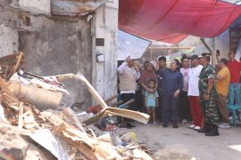 Pemkot Semarang jamin pendidikan anak korban rumah roboh