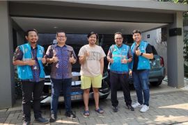 Gunakan home charging mobil listrik, Joshua Suherman nikmati promo PLN 'Super Everyday'