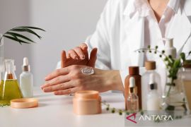 Kebiasaan salah perawatan kulit dan rambut yang perlu dihindari