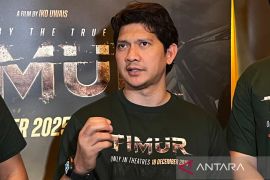 Simak kembali warta soal acara Miss Universe, film baru Iko Uwais