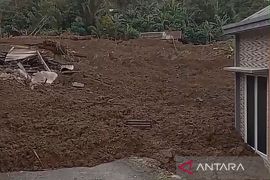 27 warga masih dalam pencarian pascalongsor Pandanarum Banjarnegara