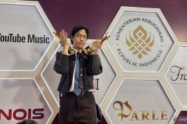 Baskara Putra borong lima piala AMI Awards 2025