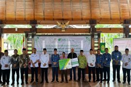 BPJS Ketenagakerjaan bersama Baznas Bantul berikan Jamsostek 1.000 marbot masjid