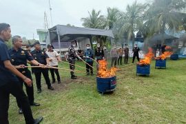 Bea Cukai Bengkalis musnahkan barang Ilegal senilai Rp1,8 miliar