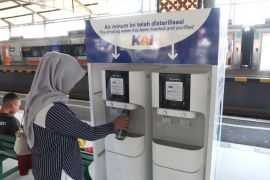 Daop 6 Yogyakarta ajak penumpang maksimalkan "Drinking Water Station" di stasiun KA