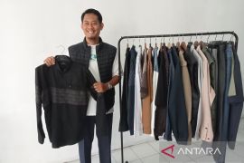 Platform digital dongkrak penjualan pakaian muslim pria UMKM Yogyakarta