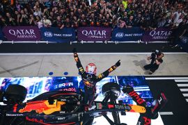 Verstappen naik podium tertinggi GP Qatar, juara ditentukan di seri terakhir