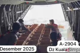 TNI AU deploys aircraft to airdrop relief supplies in Aceh