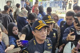 Bea Cukai janji benahi kinerja setelah diancam dibekukan