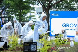 BRI Dorong Gerakan Hijau Nasional lewat Aksi Tanam Pohon dan Edukasi Lingkungan