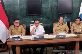 Mendagri terbitkan SE larang kepala daerah ke luar negeri