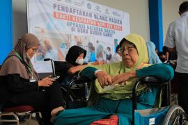 110 orang ikuti operasi katarak gratis di RSKD Duren Sawit