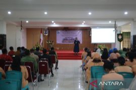 DWP Mabar menggandeng pemerhati anak cegah kekerasan terhadap anak