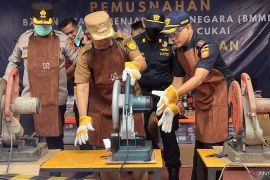 Bea Cukai Tembilahan musnahkan barang ilegal senilai Rp 3,1 miliar