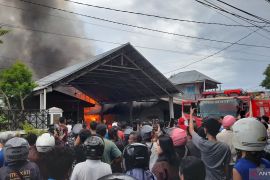 Sebanyak enam rumah terbakar di kawasan padat Kota Gorontalo