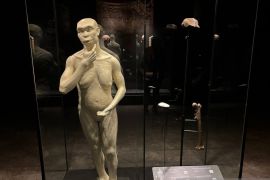 Fosil "Java Man" yang baru dipulangkan dari Belanda dipajang di museum